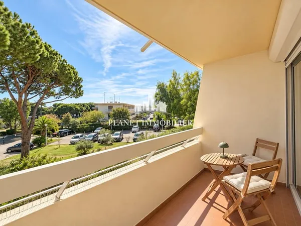 ANTIBES RESIDENCE VAUBAN - APPARTEMENT F1 AVEC CAVE