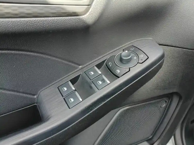 Ford Kuga 2.5 duratec 180ch hybrid flexifuel titanium b — photo 6