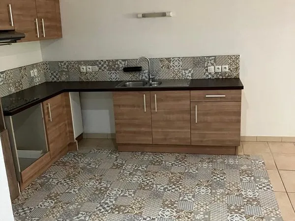 Bel appartement T3 66 m² avec clim & parking fermé