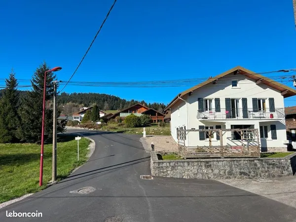 Maison 10 pièces 157 m²