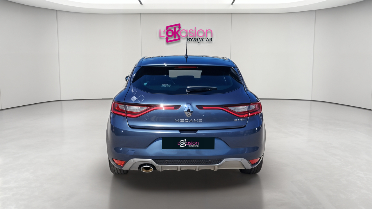 Renault Mégane IV Berline TCe 140 Energy EDC — photo 4