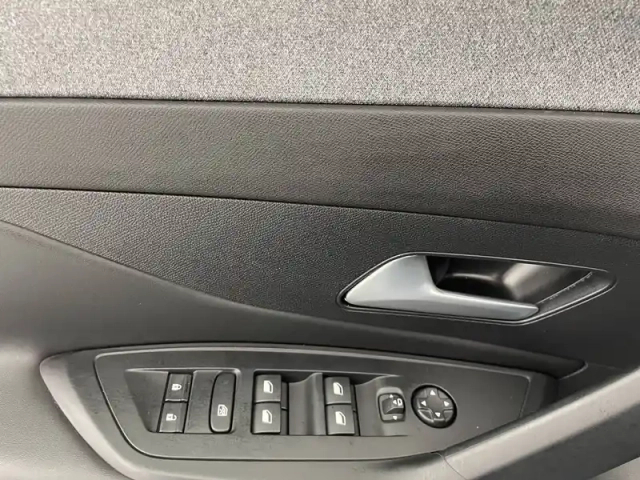 Peugeot 308 hybrid 145 e-dcs6 — photo 64