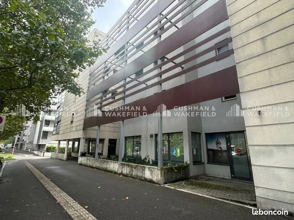 Bureaux 225 m²