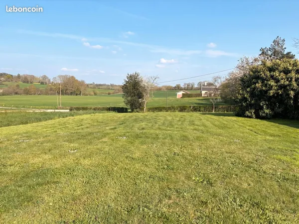 Terrain 570 m² GARNERANS