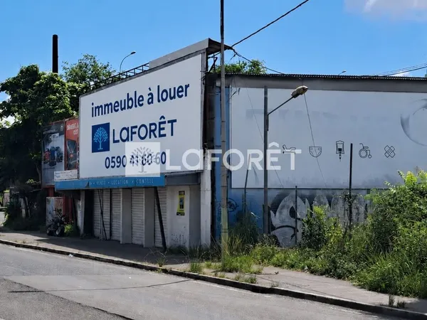 Local commercial 600 m²