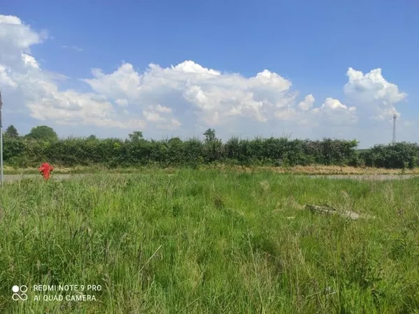 Terrain 922 m²