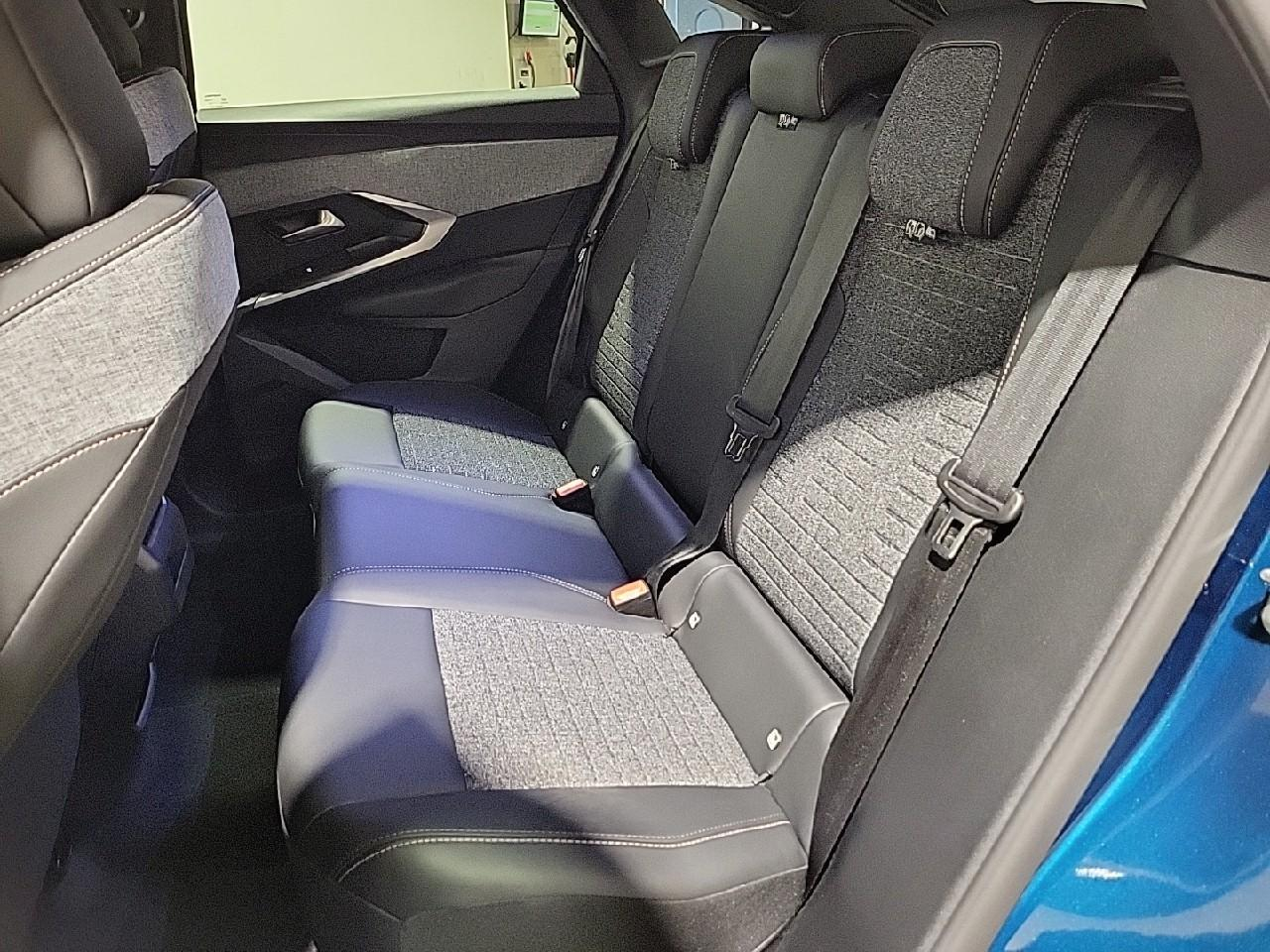 Peugeot 3008 hybrid 145 e-dcs6 allure — photo 13
