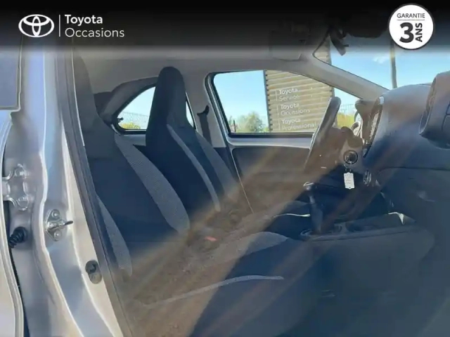 Toyota Aygo X 1.0 vvt-i 72ch dynamic my23 — photo 6