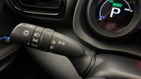 Toyota Yaris 116h Design 5p MY22 — photo 23