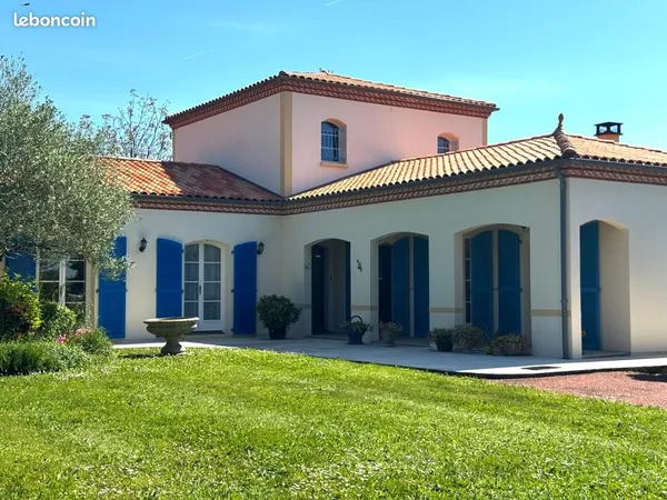 Maison 7 pièces 201 m²