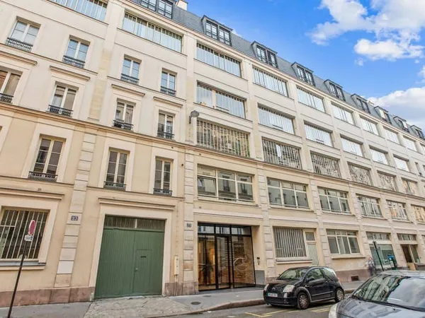 Bureaux 239 m²