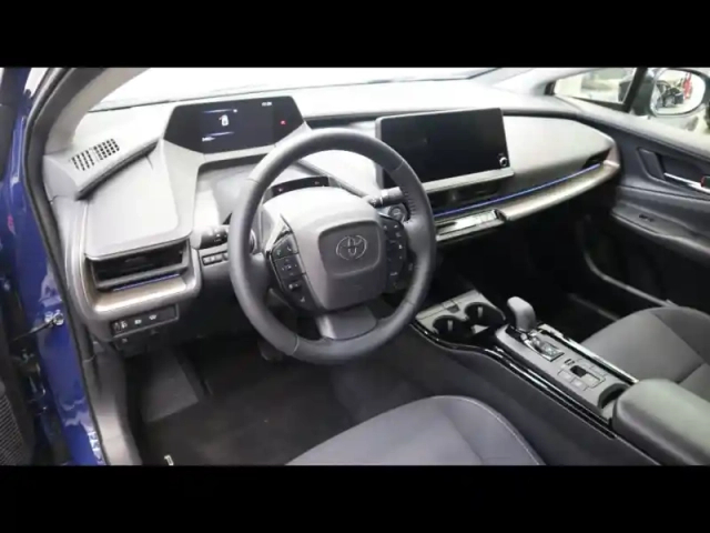 Toyota Prius hybride rechargeable 223ch dynamic ph — photo 9