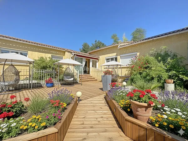 Maison Lunel Viel 10 pièces 230 m2