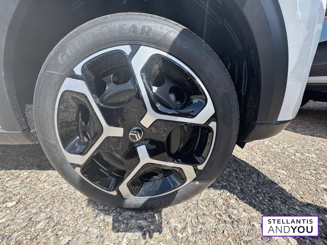 Citroën C3 hybride 110 ch automatique plus — photo 8