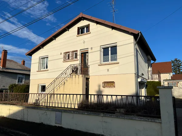 Maison proche centre-ville Paray-Le-Monial - Quartier calme