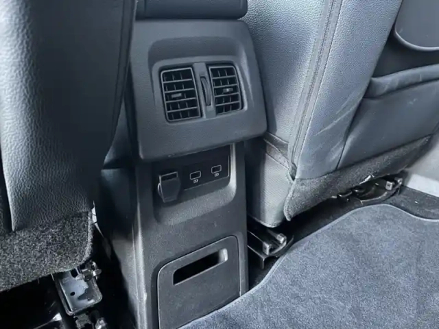 Mercedes Cla 180 / progressive / 5 places / — photo 12