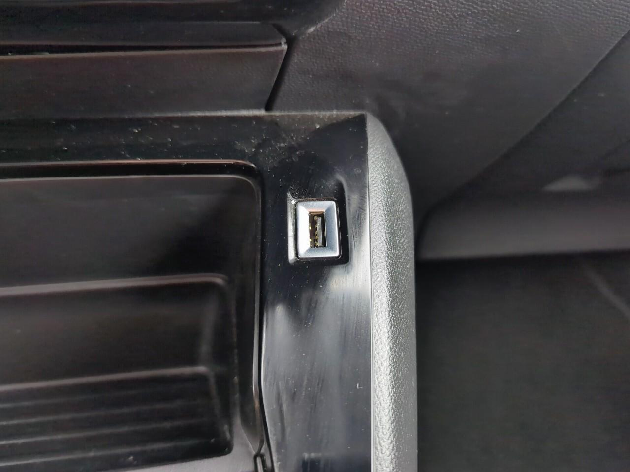 Peugeot 208 puretech 100 s&s bvm6 style — photo 25