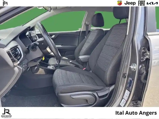 Kia Stonic 1.0 t-gdi 100ch active — photo 9