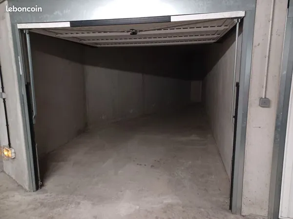 Location grand Garage