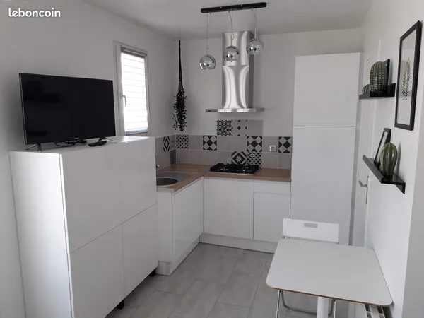 Appartement Location La Garde 1p 17m² 540€