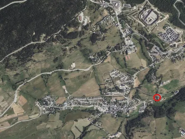 Terrrain à batir proche village hors lotissement La Cabanasse sous Les Moulins