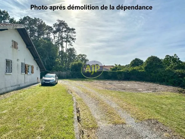 LABENNE BOURG - Terrain constructible à vendre avec permis de construire