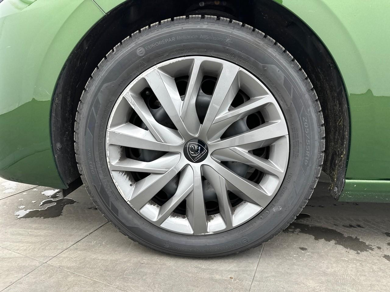 Peugeot 308 puretech 110ch s&s bvm6 active pack — photo 14