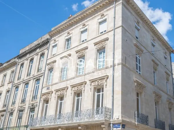 Appartement type 3 - 4 aux Quinconces à Bordeaux