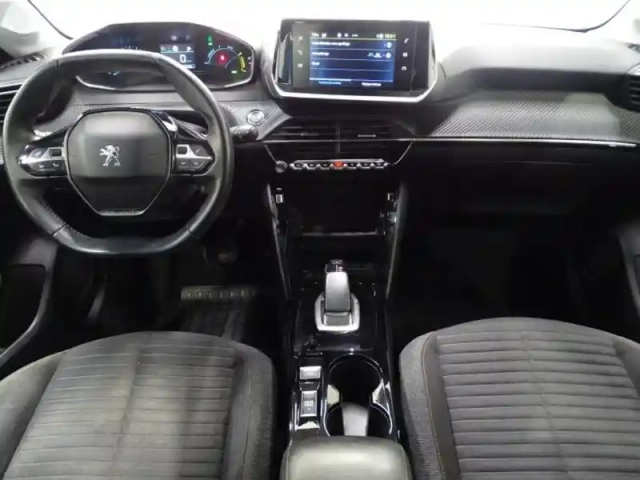 Peugeot 208 e- 136ch active — photo 6
