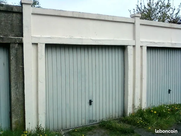 Garage 17m², proche centre-ville