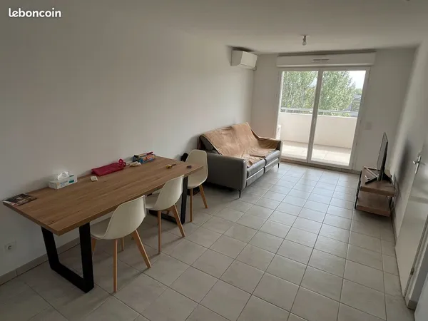 T2 récent 44,54 m² - Terrasse plein sud sans vis-à-vis - Climatisation - Parking - Agroparc