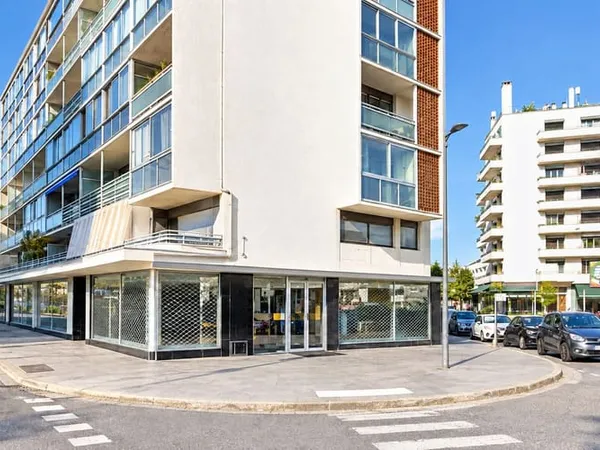 Local commercial 116 m²