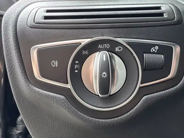 Mercedes Glc 300e 4matic coupé amg line — photo 17