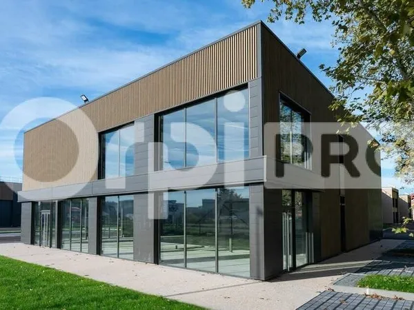 Local d'activité 3192 m²