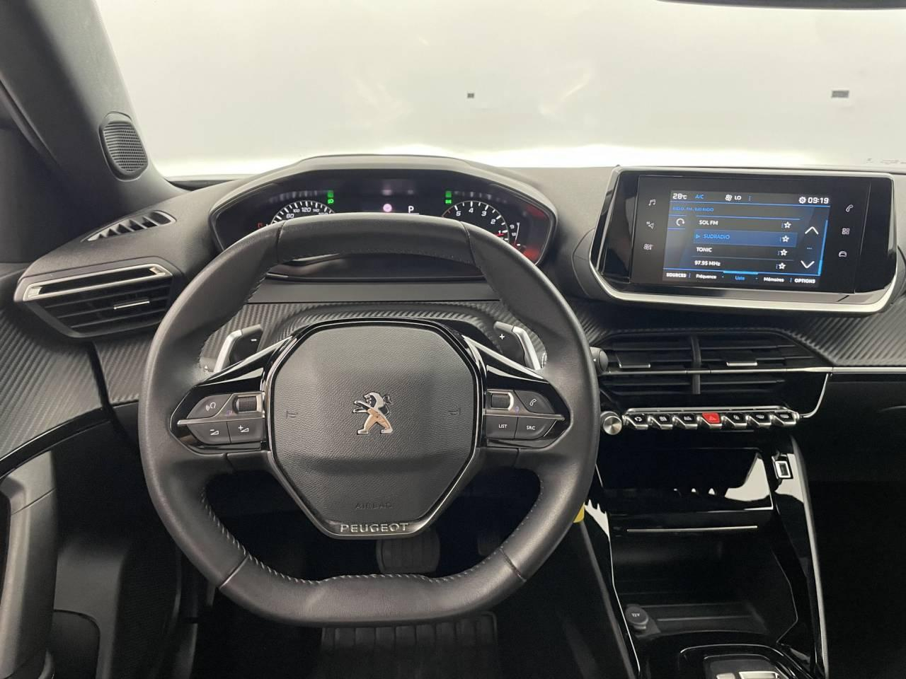 Peugeot 2008 puretech 130 s&s eat8 allure — photo 22