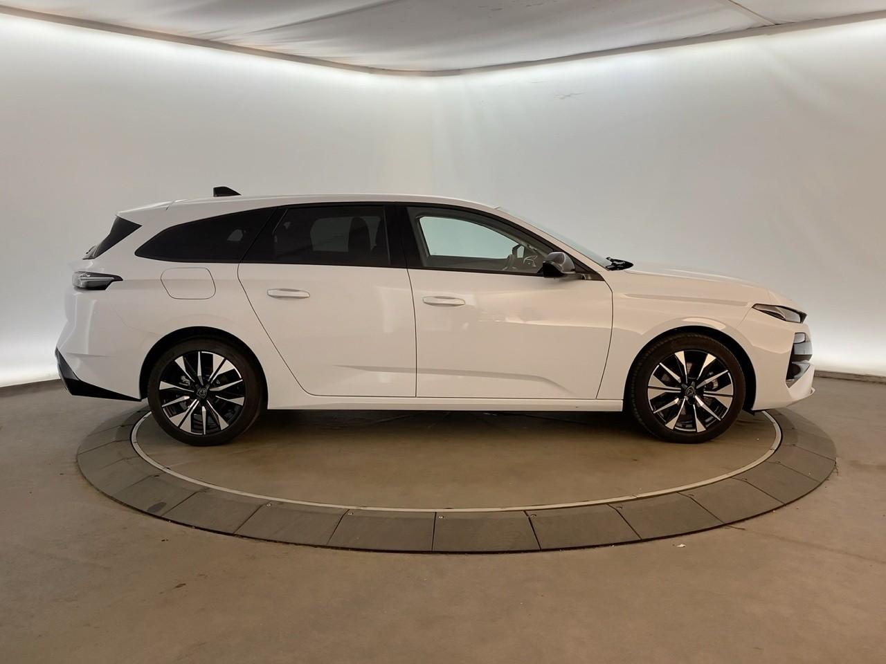 Peugeot 308 sw bluehdi 130ch s&s eat8 allure — photo 4
