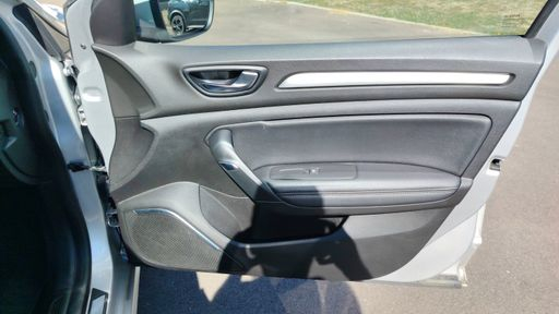 Renault Megane 1.5 Blue dCi 115 EDC6 - Intens – 2020 – 91808 km – Diesel – Boîte Automatique — photo 41