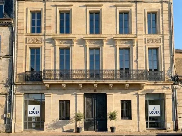 A louer bureaux Blaye