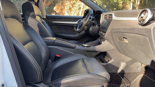 MG ZS 143 51 kWh - Luxury – 2021 – 23965 km – Électrique – Boîte Automatique — photo 15