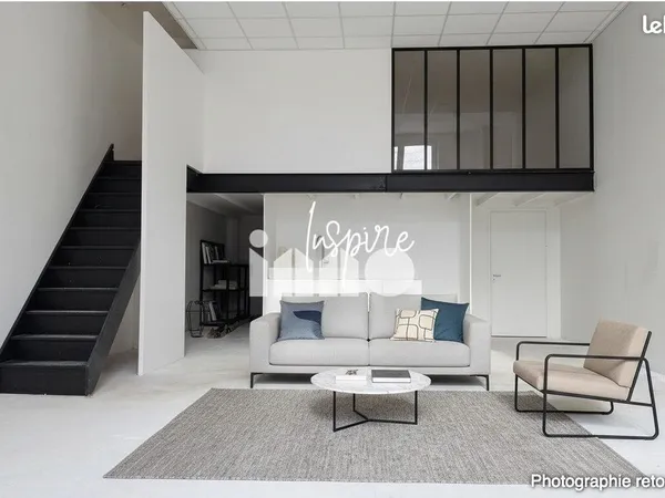 Loft 3 pièces 107 m²
