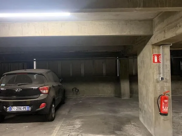 Garage et parking Location Lyon 90€