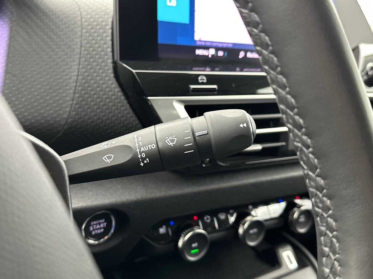 Citroën C4 e-c4 136 ch automatique shine — photo 21