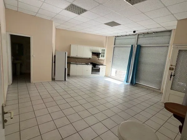 Grand studio 36 m² de plain-pied - Centre Le Rouget - Cuisine équipée - Grenier 16 m²