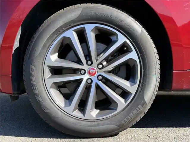 Jaguar F-Pace v6 3.0 d - 300 ch awd bva8 — photo 4