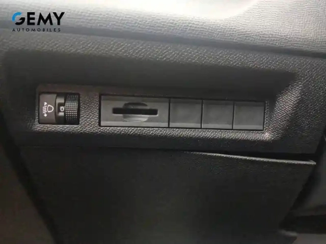 Peugeot 308 sw puretech 130ch s&amp;s bvm6 — photo 42