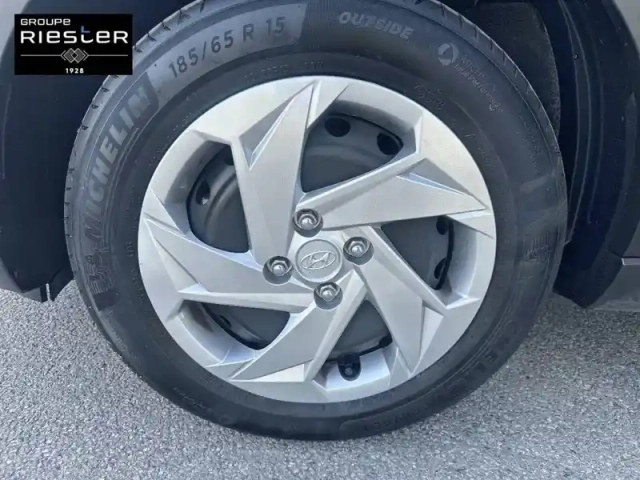 Hyundai Bayon 1.0 t-gdi 100 hybrid 48v — photo 11