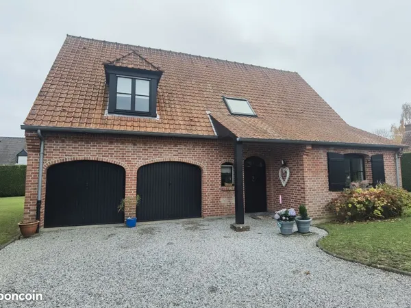 Hem (Beaumont) — Maison d'architecte, 143 m², Parcelle env. 900 m² piscinable, Jardin Sud, Garage Do