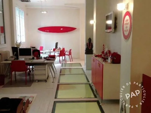 Bureau 220 m²