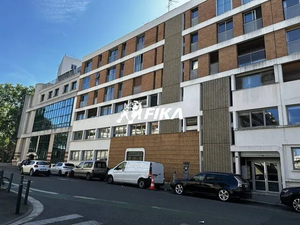 Bureaux 200 m²