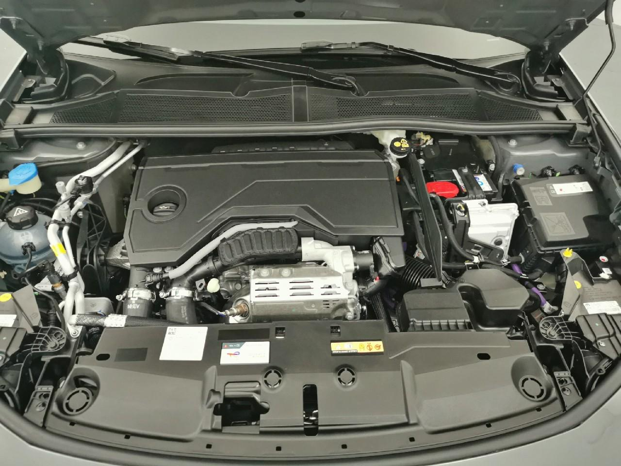 Peugeot 308 sw hybrid 145 e-dcs6 allure — photo 15